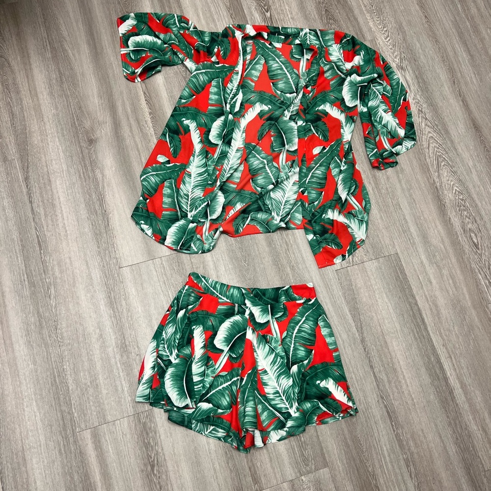 Hawaiian print  red and green shirt and shorts